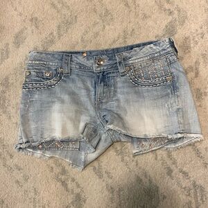 MissMe lightwash Jean shorts size 28 with front and back pocket detailing